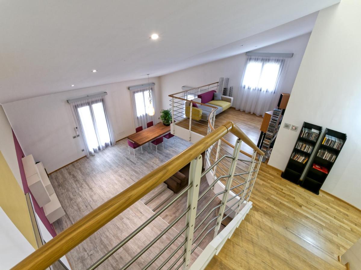 Nifty Intera Villa Con Piscina Relax, Idromassaggio E Sauna Muscletto Kültér fotó