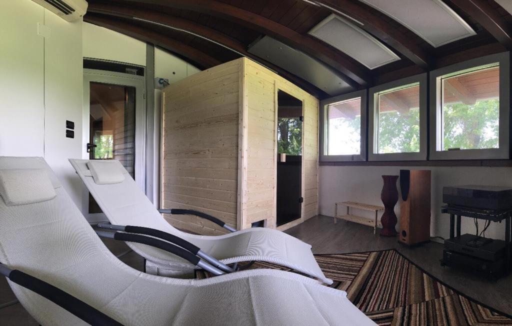 Nifty Intera Villa Con Piscina Relax, Idromassaggio E Sauna Muscletto Kültér fotó